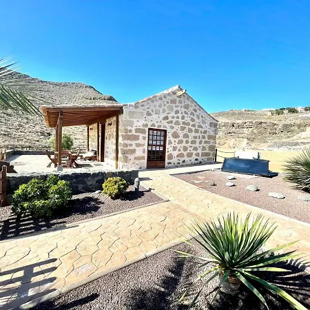 Casa Rural Con Piscina Privada, Bbq Y Estupenda Vista A Oceano En Tenerife Sur Vakantiehuis